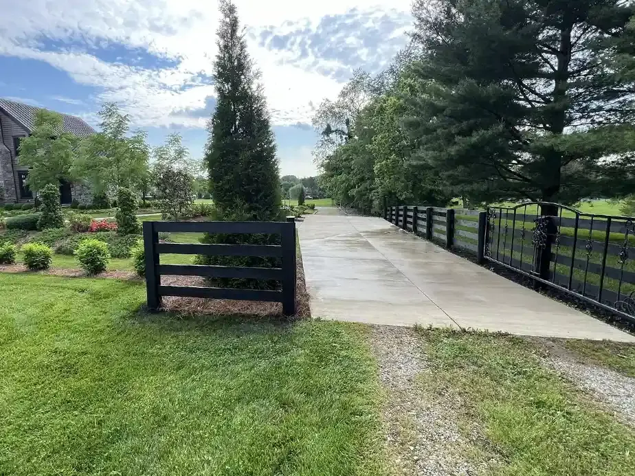 Decorative Fence Example in Lexington, Kentucky